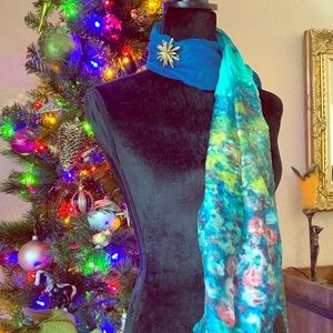 Monet Scarf/Pin